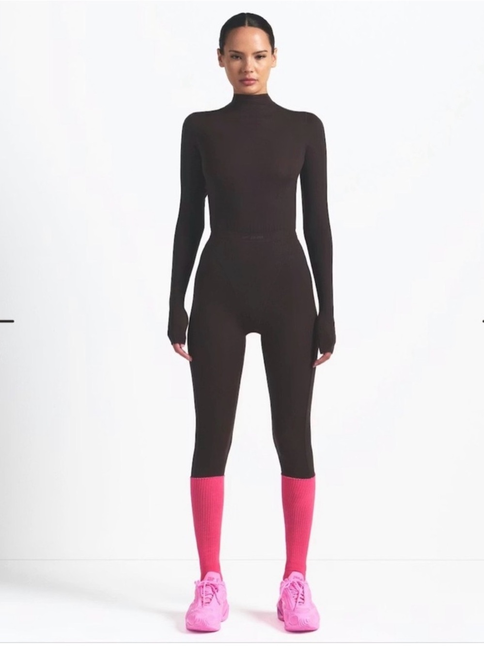 Weightless Layer Nikeskim NWT Set